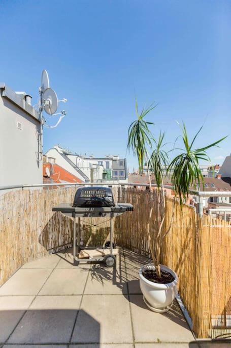 Modern Colonial Style, Central, Rooftop, Bbq Виена Екстериор снимка